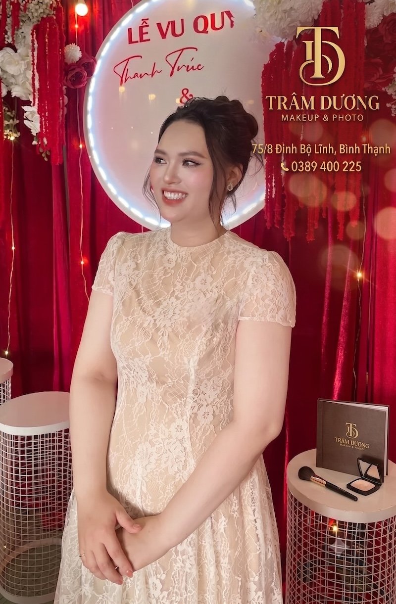 trang điểm dự tiệc bình thạnh