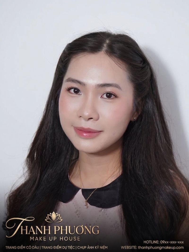 Top 10 tiệm makeup Nhà Bè, Chuyên trang điểm đi tiệc - 33 Top 10 tiệm makeup Nhà Bè, Chuyên trang điểm đi tiệc - 32