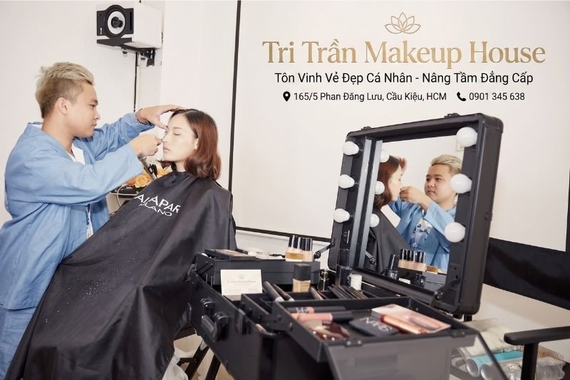 Top 10 tiệm makeup Phú Nhuận, Chuyên trang điểm đi tiệc - 47 Top 10 tiệm makeup Phú Nhuận, Chuyên trang điểm đi tiệc - 46